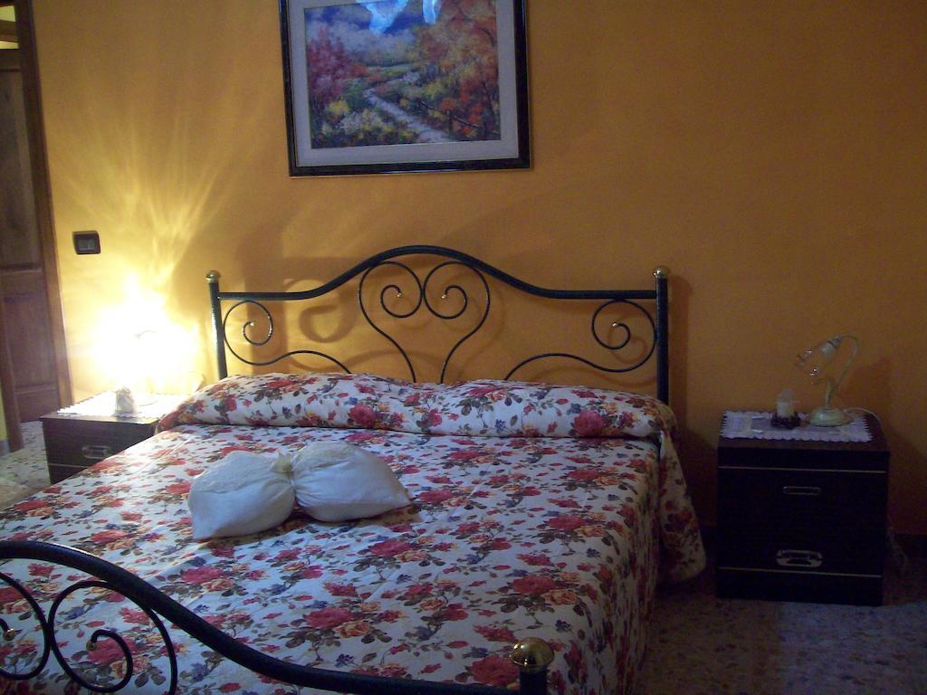 B&B Il Tulipano Sul Lago Colle di Tora Chambre photo